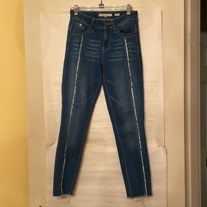 REDUCED PRICE Wanna Betta Butt? YMI jeans with distressed seams on front